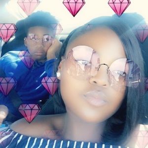 Meet your Posher, Yeshiya